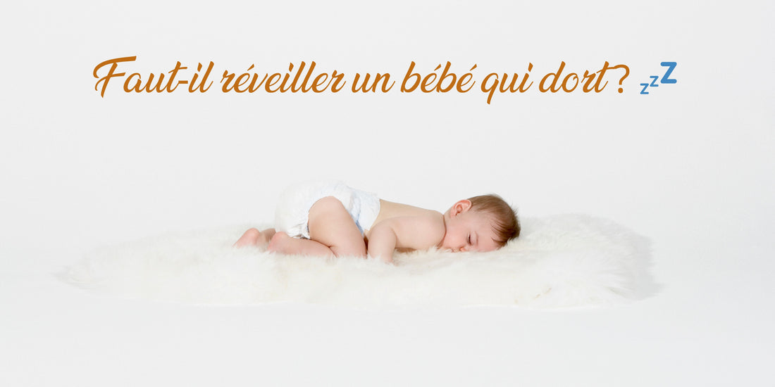 Faut-il réveiller un bébé qui dort ? 💤 - Mon Cocon de Rêve